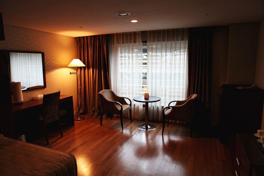 Hotel Prima Seul Esterno foto